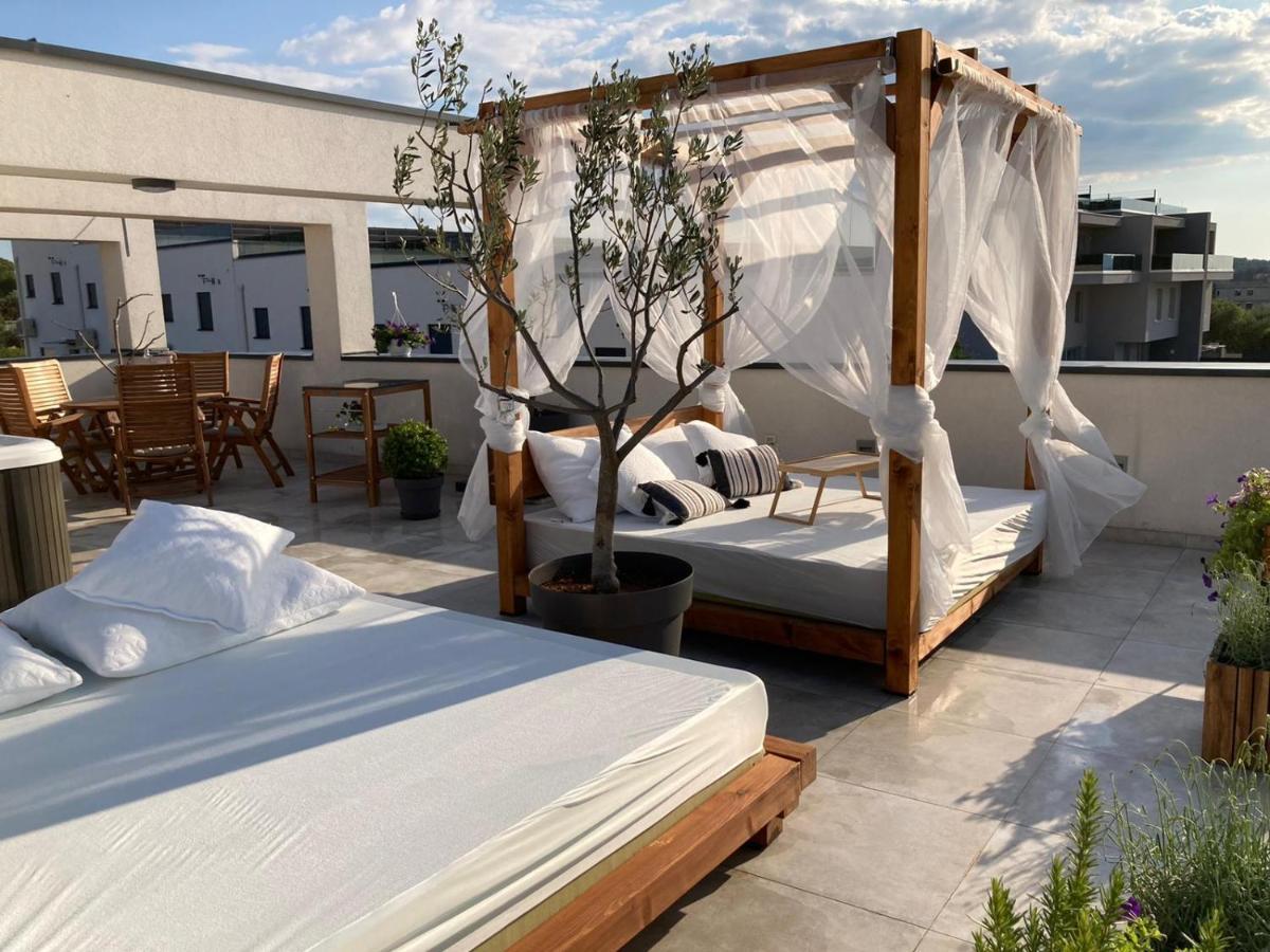 Rooftop Spa Apartment Trogir Luaran gambar