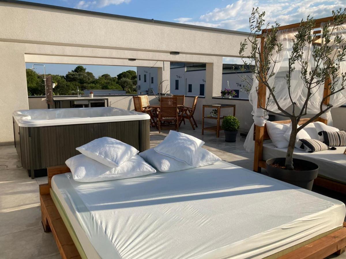 Rooftop Spa Apartment Trogir Luaran gambar