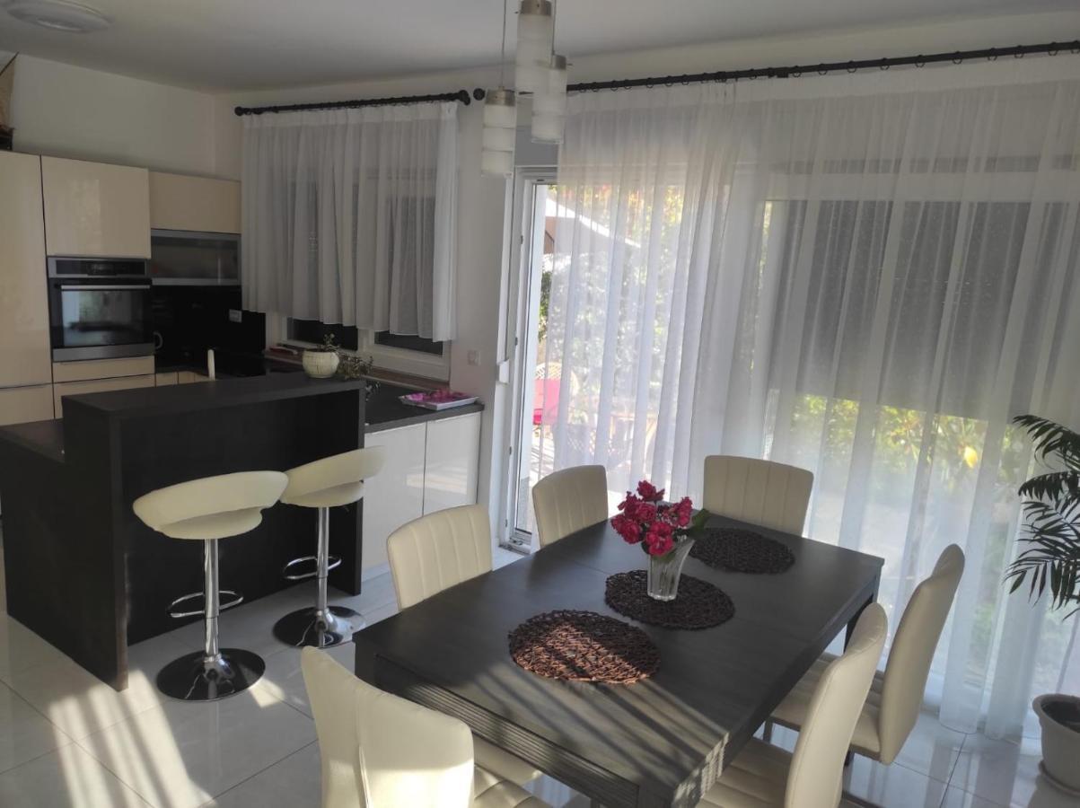 Rooftop Spa Apartment Trogir Luaran gambar